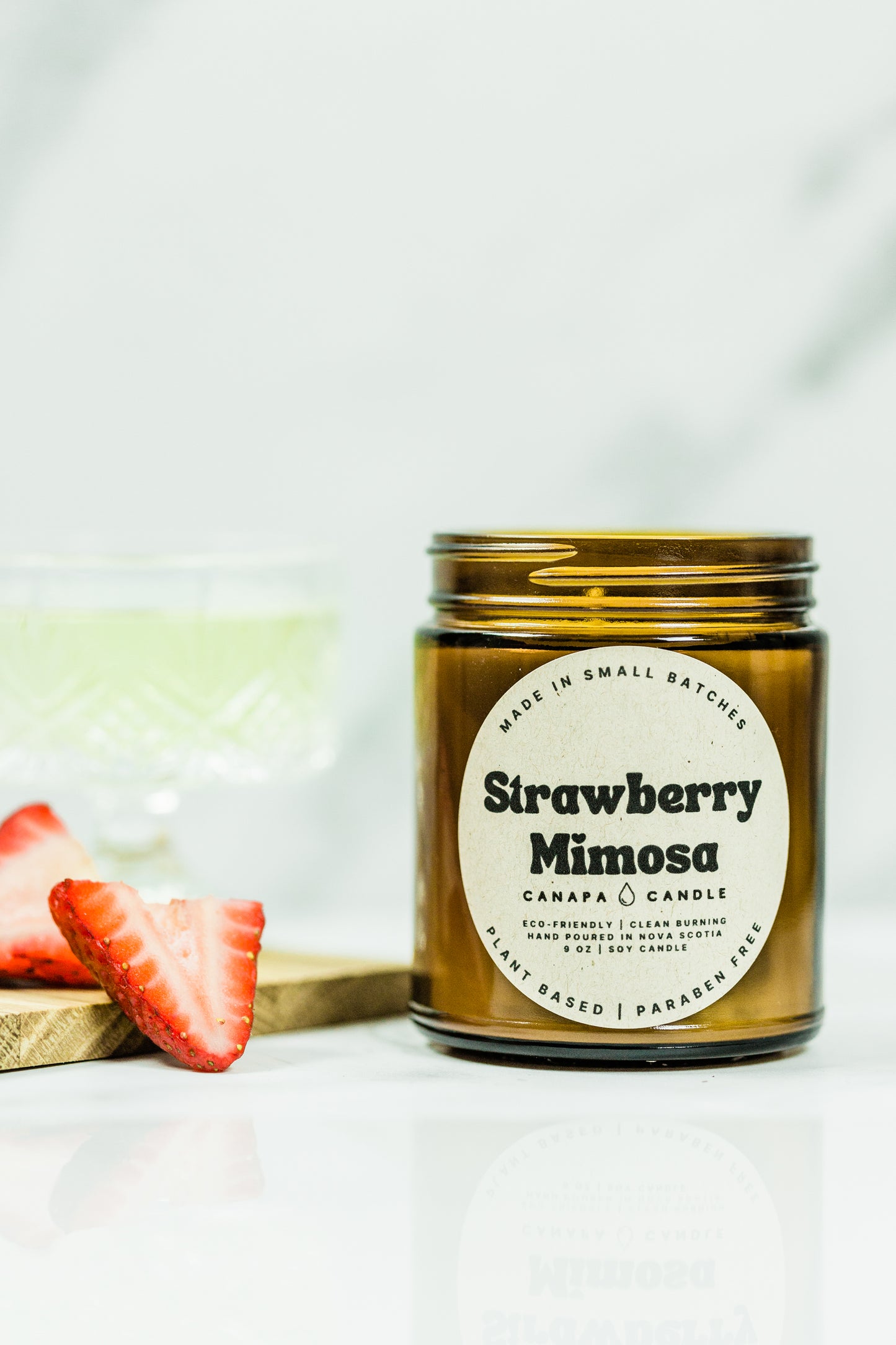 Strawberry Mimosa Soy Wax Melt made in Canada by Canapa Candle in Louisbourg, Cape Breton Island, Nova Scotia - Vegan, Paraben and Phthalate free - Smells like: Champagne + Strawberry + Sweet Orange